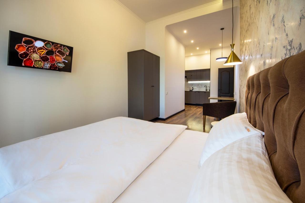 Apartments On Ploshcha Ukrainskykh Heroiv Kiev Ngoại thất bức ảnh